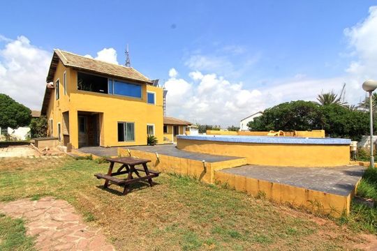 Villa in meliana