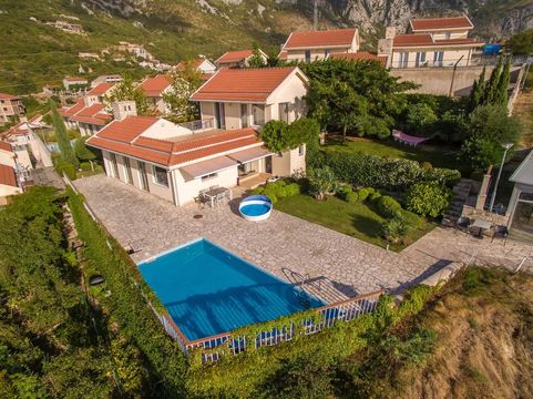 Villa in Budva