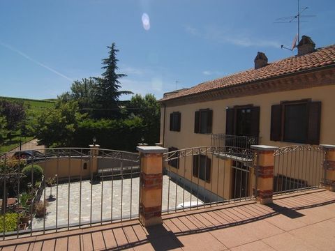 Detached house in Asti