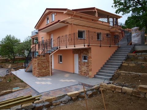 Villa in Zgornje Škofije