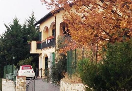 Villa in Vallebona