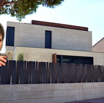 Messi presented a mansion on the beach in Barcelona to his parents 