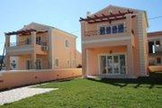 Villa in Acharavi