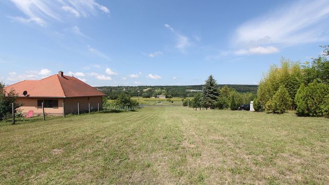 Land in Cserszegtomaj