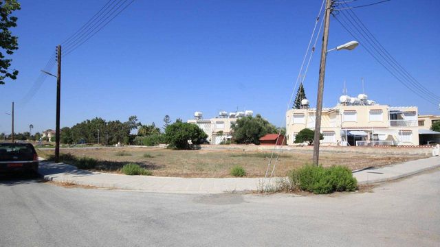 Land in Larnaca Municipality