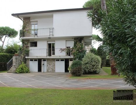 Villa in Forte dei Marmi