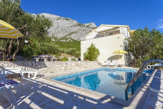 Detached house in Makarska