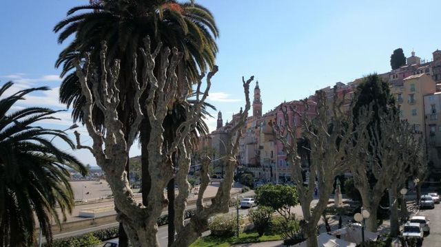 Apartment in Menton