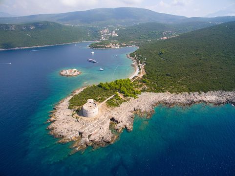 Land in Herceg Novi