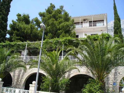 Villa in Baska voda