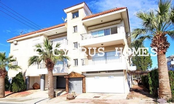 Apartment house in Paphos