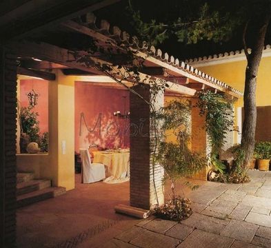 Detached house in Dionysos