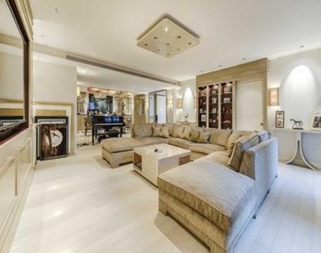 Apartment in London