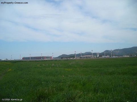 Land in Ampelokipoi