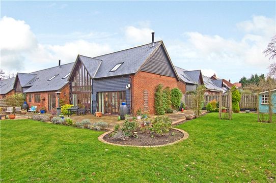 House in Harpenden