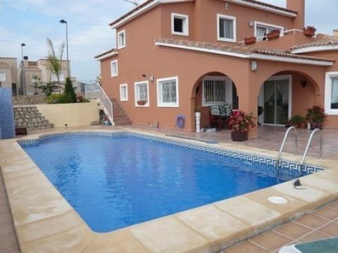 Villa in Gata de Gorgos
