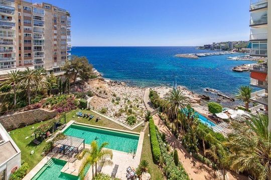 Apartment in Cala Mayor