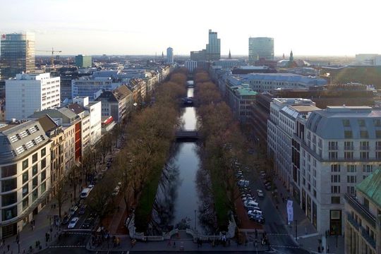 Land in Dusseldorf