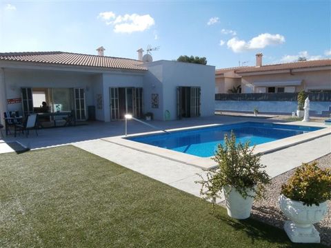 Chalet in Son Serra De Marina