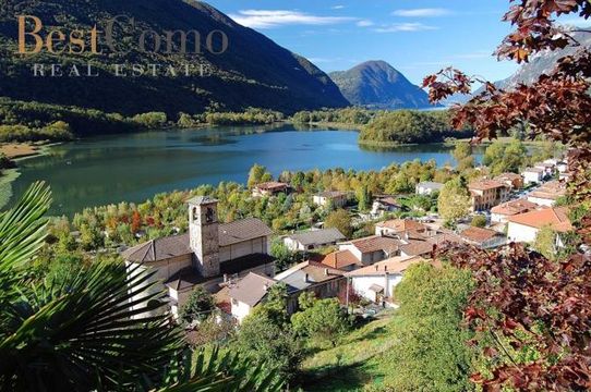 Land in Carlazzo