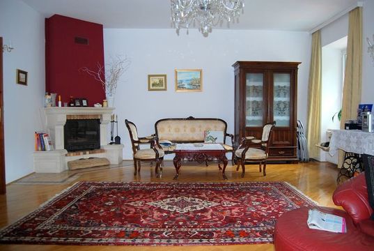 Townhouse in Center