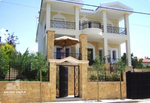 Villa in Dioni