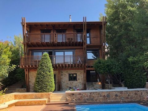 Detached house in Dioni