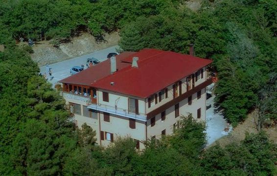 Hotel in Calci