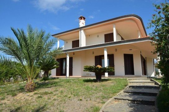 Villa in Marrubiu