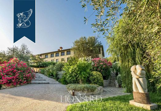 Hotel in Bozzano
