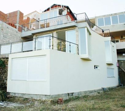 Townhouse in Bečići