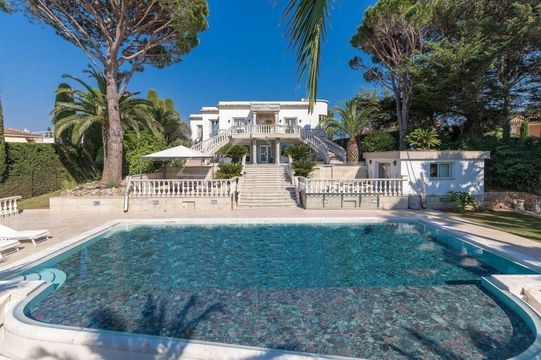 Villa in Cannes