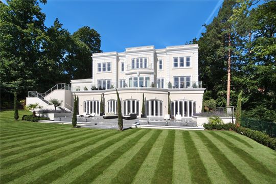 House in Weybridge