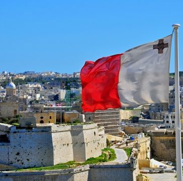 MIIP (Malta Individual Investor Program): the residence permit for 8-11 days, citizenship for 12-14 months