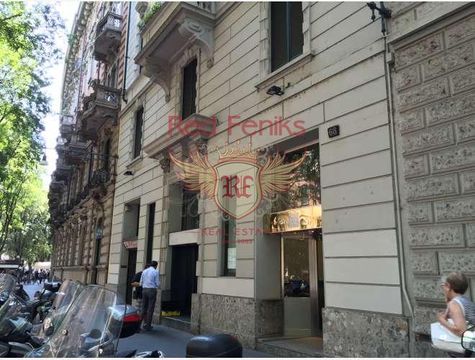 Commercial in Milan