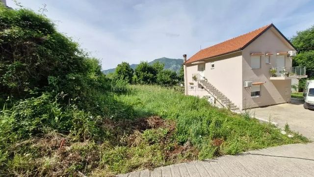 Land in Ljuta