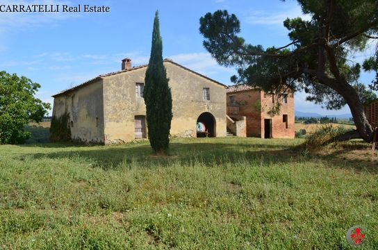 Detached house in San Giovanni d'Asso