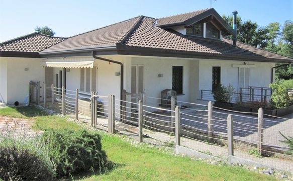 Villa in Sumirago