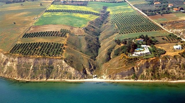 Land in Thessaloniki
