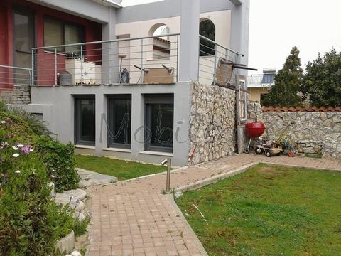 Detached house in Kalyvia Thorikou