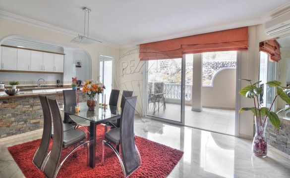 Apartment in Acantilado De Los Gigantes