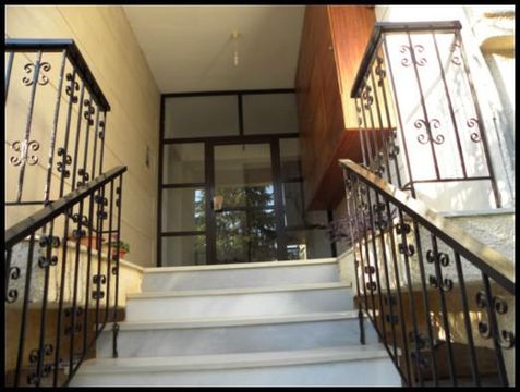 Apartment in Flogita