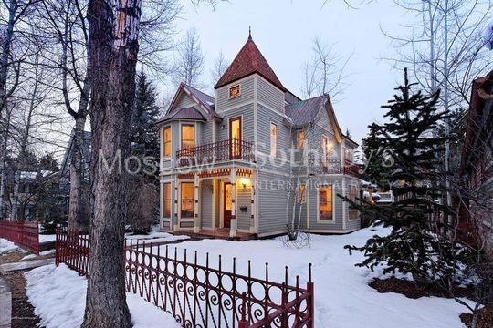 Cottage in Pitkin County