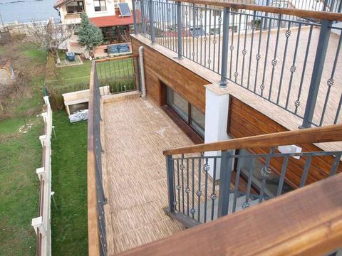 Detached house in Chernomorets