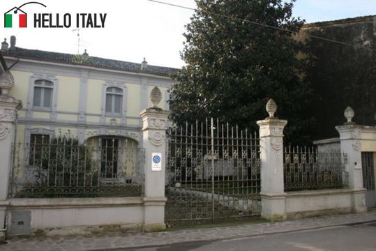 Villa in Calvatone