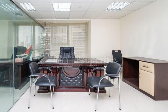 Office in Jumeirah