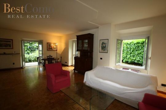 Apartment in Torno
