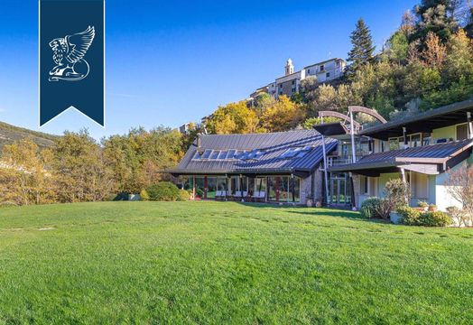 Villa in Carpasio