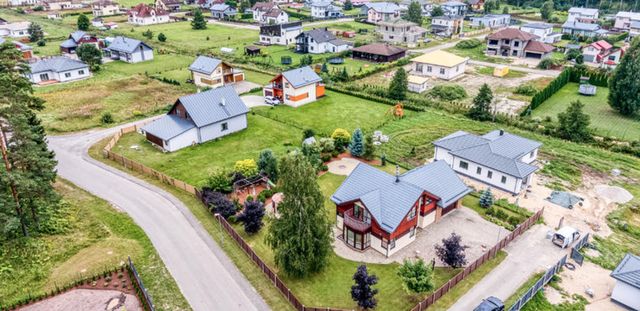 Detached house in Babite