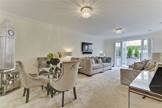 Apartment in Weybridge